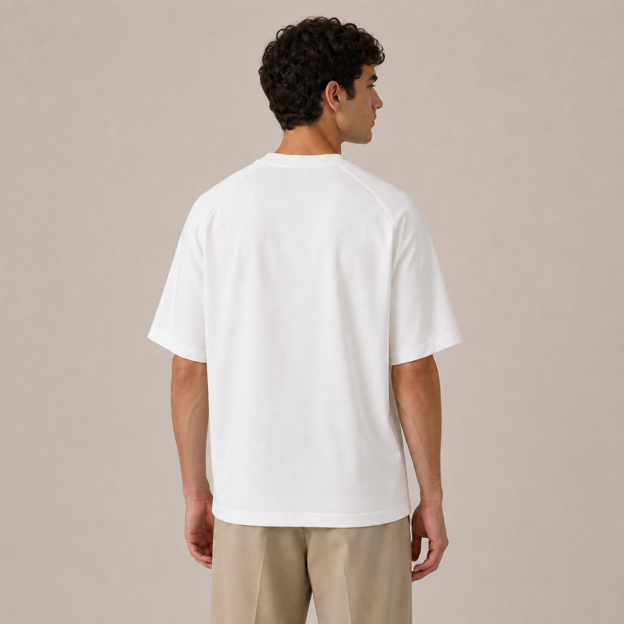 MAURITS T-SHIRT MET RUIME PASVORM CAN